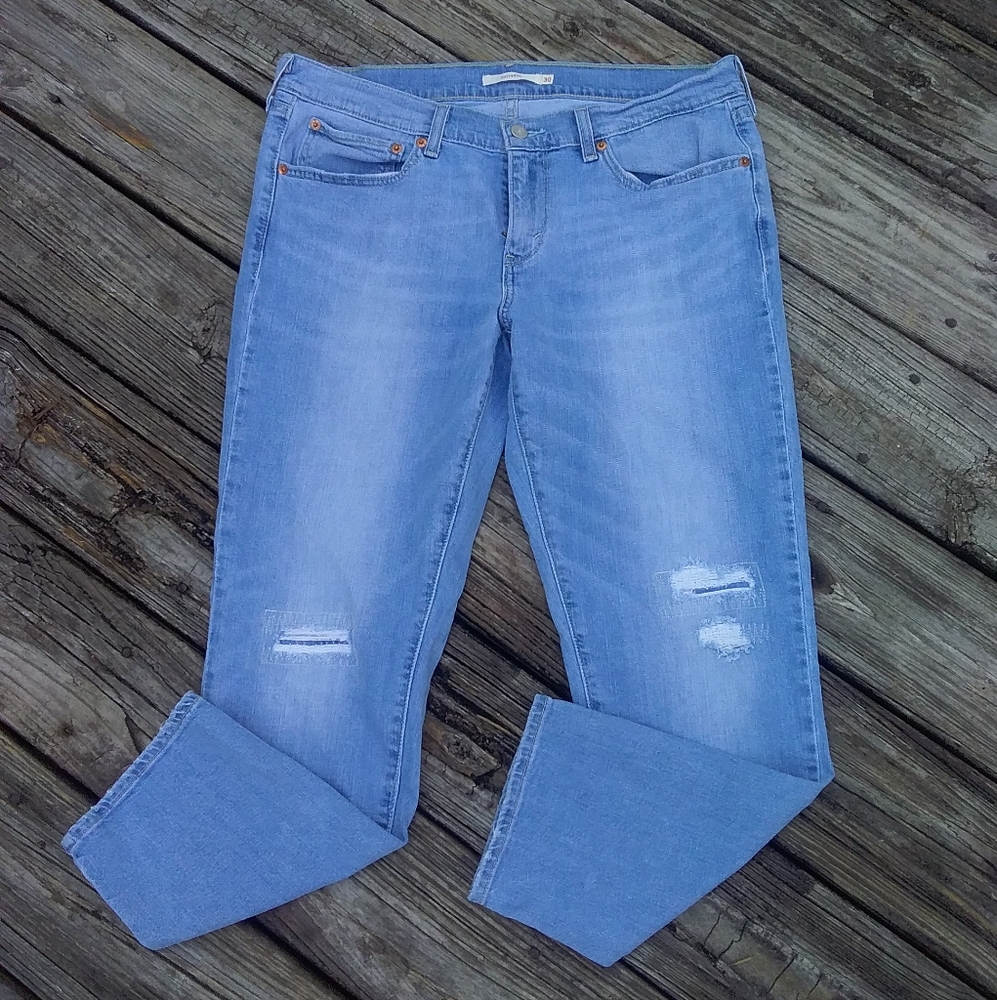 Levi's boyfriend jeans